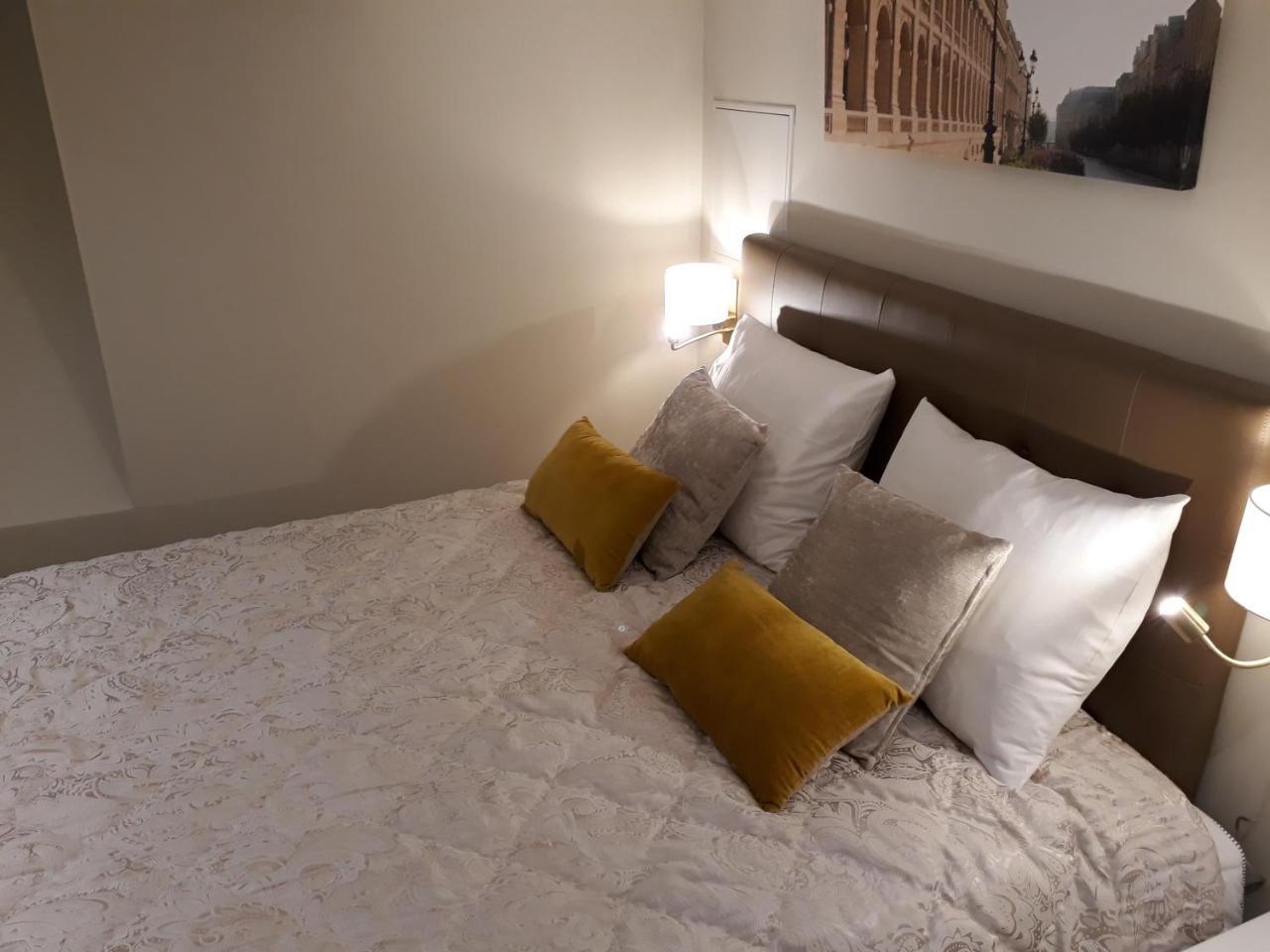 Duplex Climatise En Hyper Centre De Bordeauxアパートメント エクステリア 写真